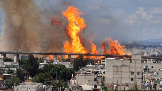 Explota pipa de gas en el puente La Concordia de Iztapalapa (Videos)
