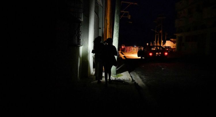 El cuarto apagón en un año deja a Cuba sumida en la oscuridad