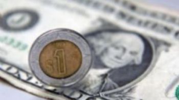 Peso pierde por temor a Trump y tras nueva deuda de México