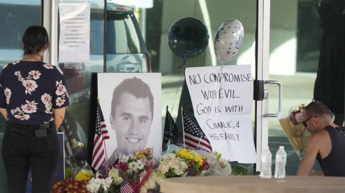 Autoridades piden ayuda al público para encontrar a la persona que disparó a Charlie Kirk