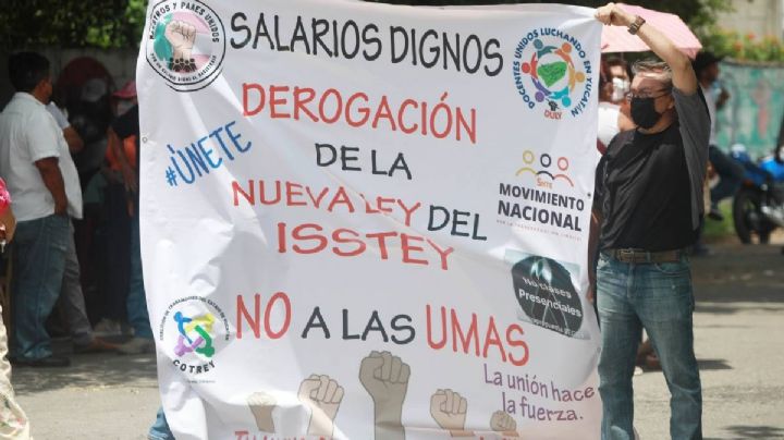 "Huacho" Díaz busca revertir Ley de ISSTEY; última reforma ocasionó tres años de protestas