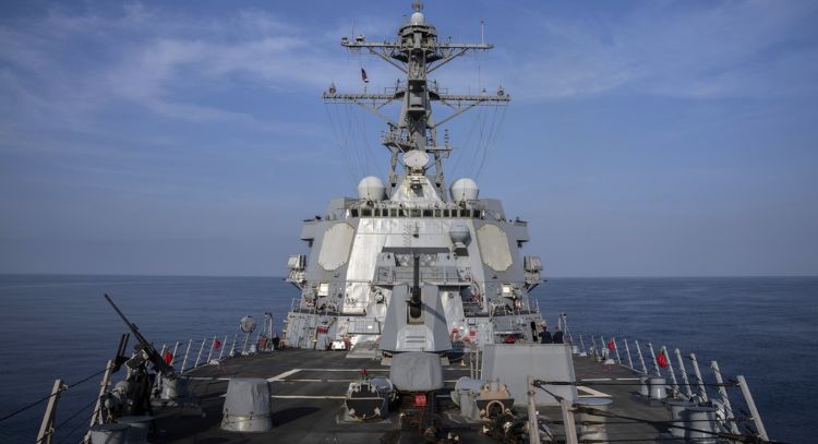 Venezuela denuncia que marines de EU asaltaron embarcación de pescadores en el Caribe