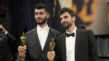 Basel Adra, director palestino ganador de un Oscar, dice que tropas israelíes allanaron su casa