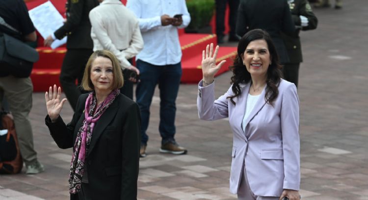 Kenia López anuncia que asistirá al Desfile Militar