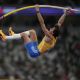 Duplantis rompe récord mundial de salto con pértiga por 14ta vez y gana su tercer título mundial