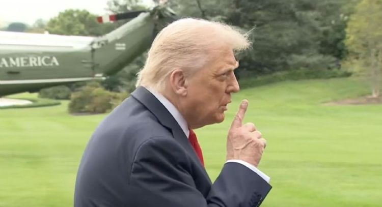 Juez federal desestima la demanda por difamación de Trump contra The New York Times