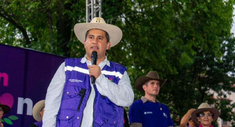 Alcalde de Uruapan suspende construcción de teleférico; exige captura de los asesinos de un policía