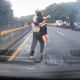 Fernández Noroña presume que Emiliano González rescató a niño de una camioneta volcada (Video)