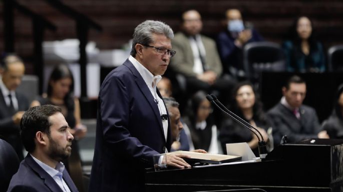 Ricardo Monreal presenta iniciativa para regular suscripciones, membresías y servicios digitales