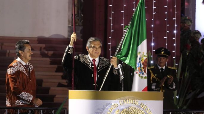 Da Américo Villarreal Grito de Independencia junto a miles de familias tamaulipecas