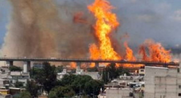 Suman 21 muertos por la explosión de pipa en Iztapalapa; hoy falleció otra mujer