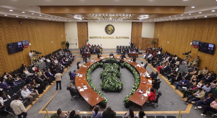 INE da por cerrada la elección judicial: señalan desproporción entre observadores y participación