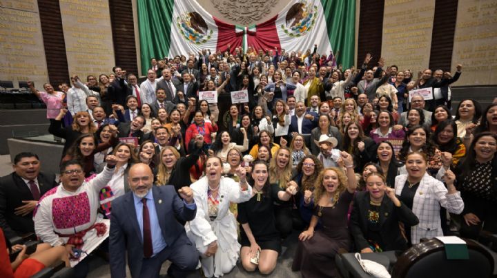Diputados morenistas felicitan a Sheinbaum por su Primer Informe de gobierno