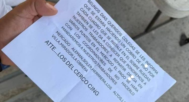 Detienen a banda que entregaba avisos de extorsión en mercado de Tijuana