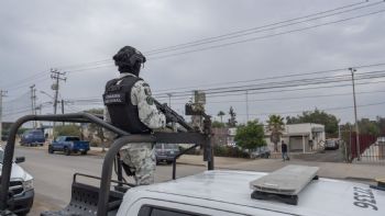 Atacan cuatro instalaciones de la Fiscalía en Baja California; lanzan molotov contra vehículos