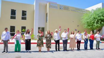 Gobernador Durazo inaugura albergue para familiares de pacientes del hospital de especialidades