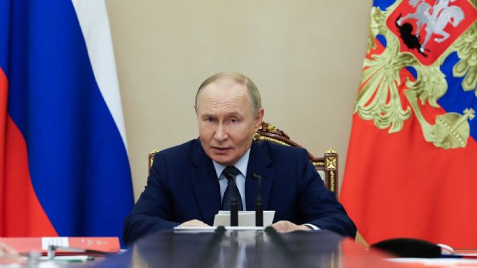 Putin anuncia que Rusia cumplirá los límites de armas nucleares por un año más