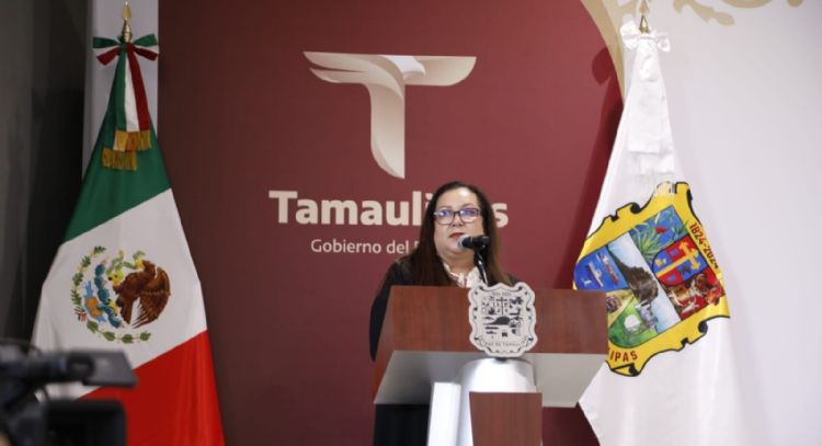 Inaugura Américo Villarreal gimnasio en Escuela Normal de Educadoras, legado de su padre