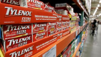 Acciones del fabricante de paracetamol se recuperan tras declaraciones de Trump sobre su inocuidad