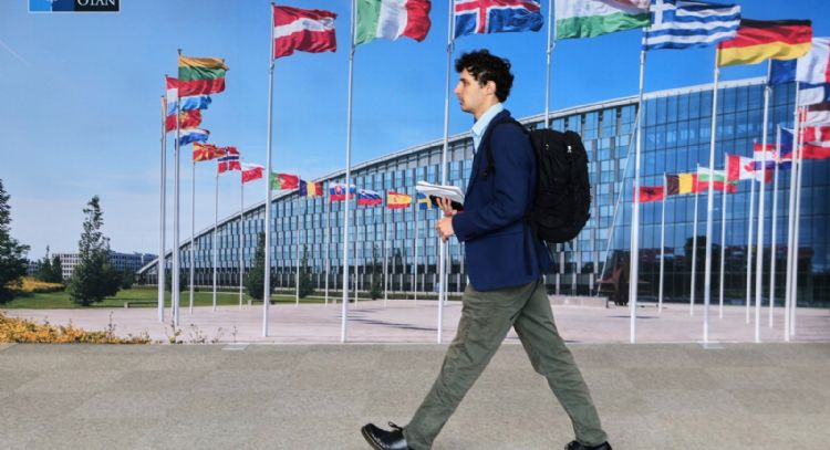 OTAN dice a Rusia que defenderá su espacio aéreo con todos los medios tras incursiones en Estonia