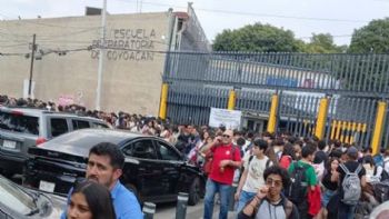Desalojan la Prepa 6 de la UNAM por presunta amenaza de bomba