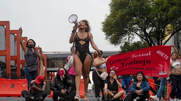 Trabajadoras sexuales vuelven a marchar contra la ciclovía en calzada de Tlalpan