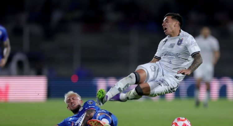 Cruz Azul salva un 2-2 ante Querétaro para seguir como el único invicto de la Liga MX (Video)