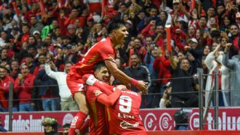 Toluca golea 6-2 a Monterrey en la Liga MX; América gana a San Luis