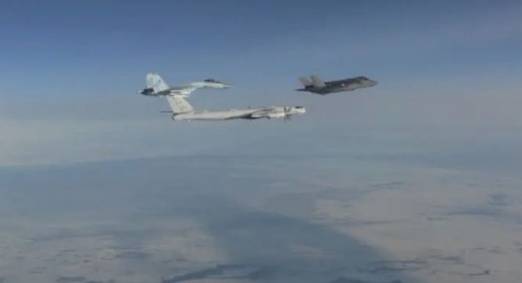 EU intercepta varios aviones militares de Rusia cerca de Alaska