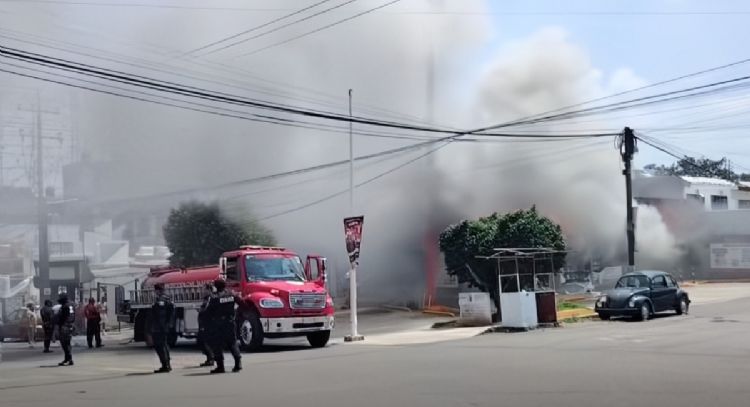 Queman negocios y tiran ponchallantas en nueva jornada de violencia en Tabasco