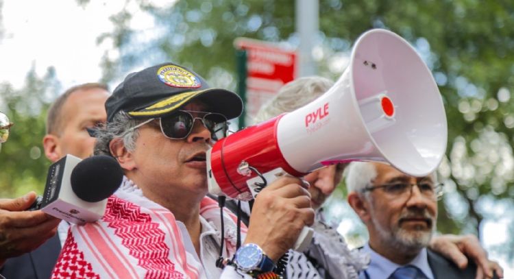 Revocan la visa de Gustavo Petro por "incitar" a soldados de EU a desobedecer a Trump