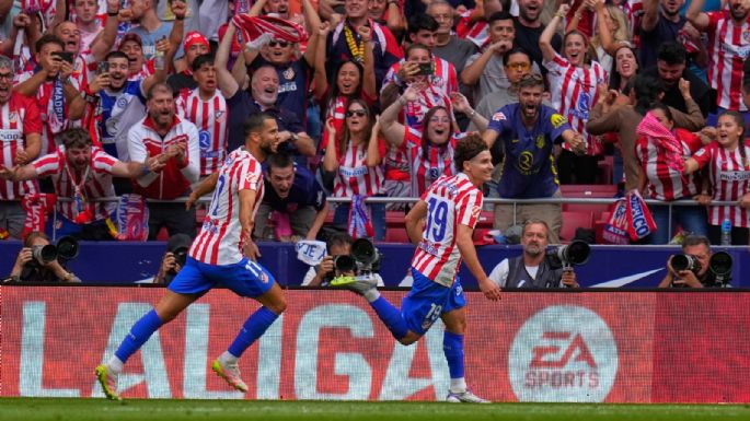 Julián Álvarez anota dos goles y Atlético golea 5-2 al Real Madrid en el derbi madrileño