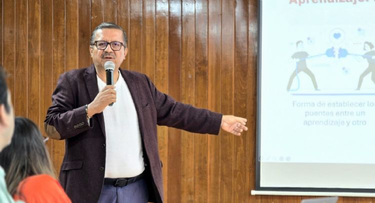 Remueven a jefe del Instituto de Educación Básica de Morelos; investigan venta de plazas