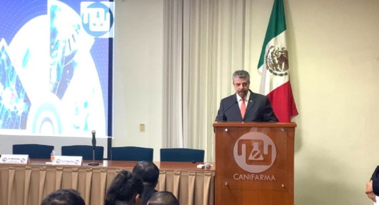Canifarma tiene otros datos: sí abastece fármacos pese a que le deben 14 mil mdp