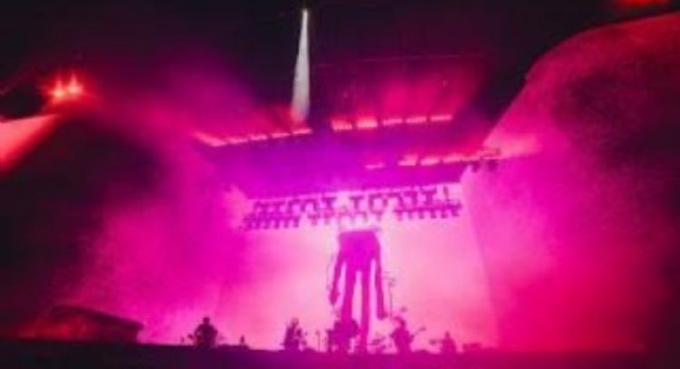 Zoé triunfa ante 60 mil fans en el Estadio GNP; revive “MemoRex”