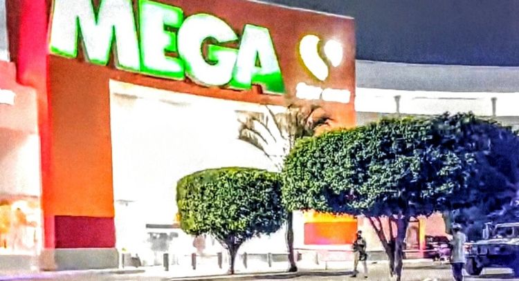 Asesinan a un hombre en el estacionamiento de Mega Soriana en Jiutepec, Morelos
