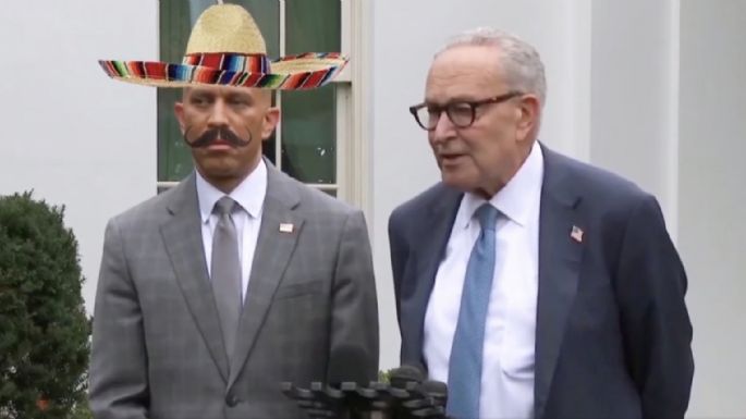 Trump se burla de sus opositores al ritmo del Jarabe Tapatío (Video)