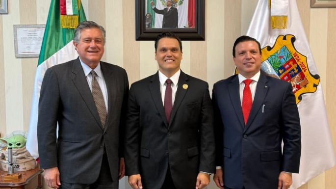 Congresistas texanos asisten a protesta del nuevo poder judicial de Tamaulipas