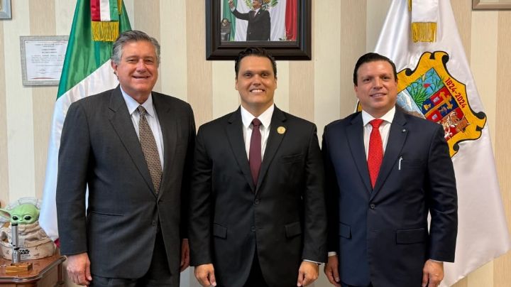 Congresistas texanos asisten a protesta del nuevo poder judicial de Tamaulipas