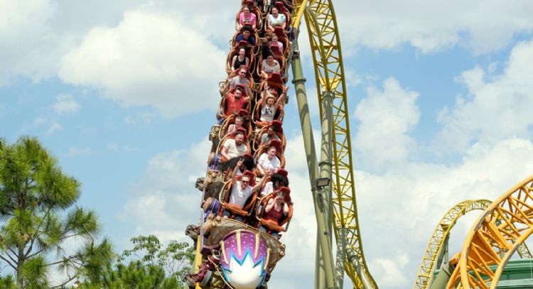 Universal reabrirá la atracción Stardust Racers dos semanas después de la muerte de un hombre