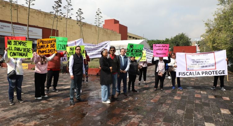 Caso Axe Ceremonia: posponen audiencia y familias afectadas protestan en el Poder Judicial