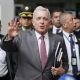 Condenan a siete años de prisión por soborno a exabogado del expresidente colombiano Álvaro Uribe