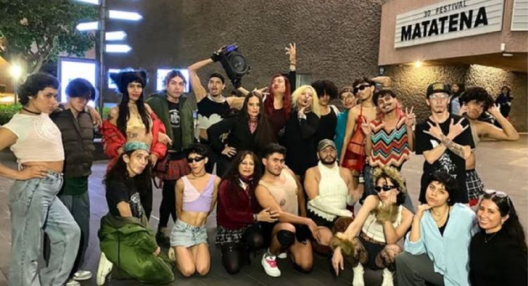 De expulsión en baños a la corte: Razzia Santillán enfrenta demanda de la Cineteca