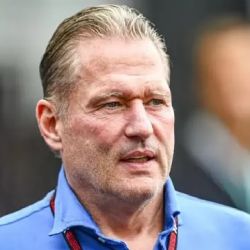 “Es un cobarde”: Jos Verstappen responde a declaraciones del padre de "Checo" Pérez