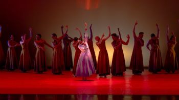 Bailarines del Taller Coreográfico de la UNAM exigen derechos laborales