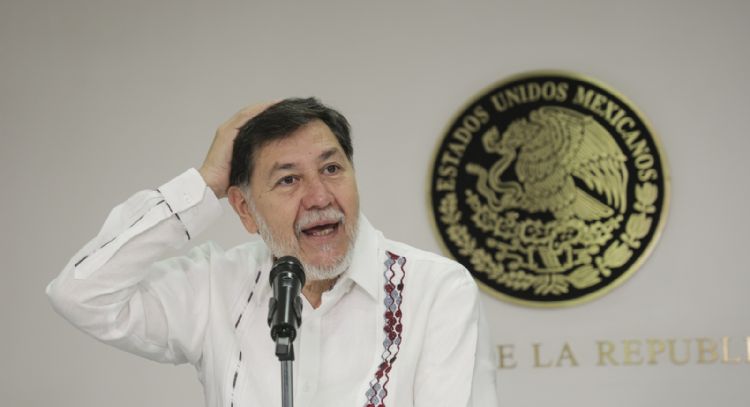 Fernández Noroña dice que volvería a volar en jet privado; “es práctico”