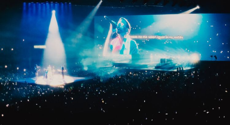 Viaje íntimo y audiovisual: Rels B ilumina la noche en el Palacio de los Deportes