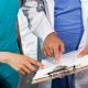 Despiden a médicos por grabar video en TikTok burlándose de pacientes