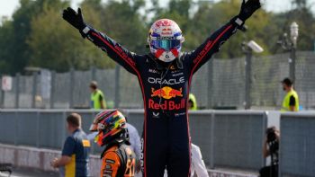 Max Verstappen domina para ganar el Gran Premio de Italia, rebasa a McLaren