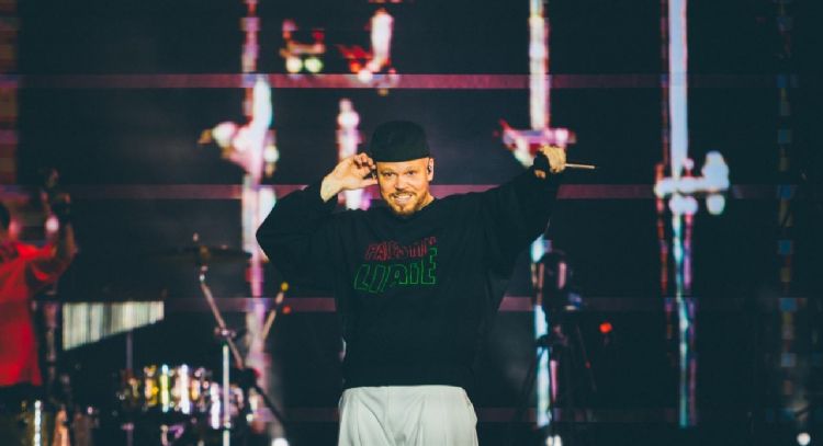 Música y protesta propalestina llenan concierto de Residente en Zócalo de la CDMX